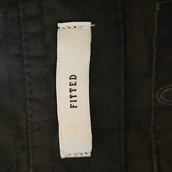 Old Navy Fitted Button Up Shirt - Picture 6 of 7